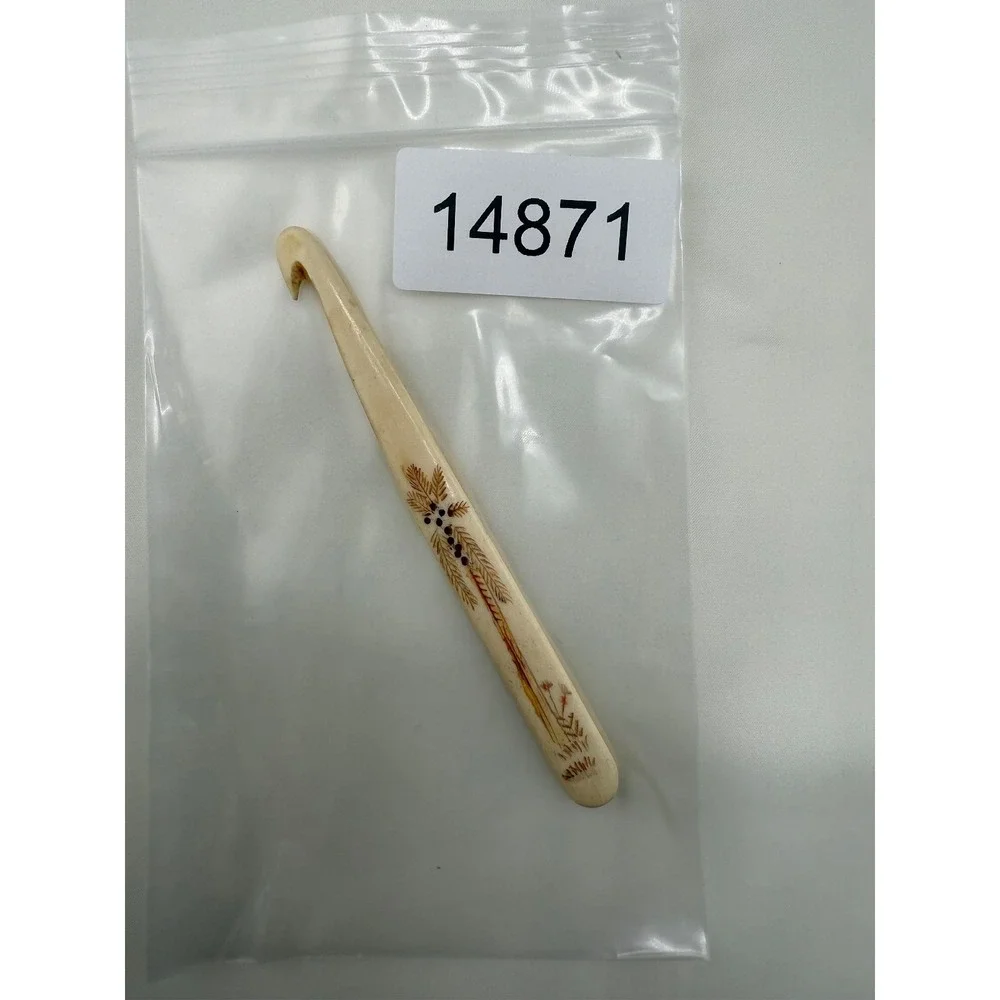 Vintage Florida Souvenir Bone Crochet‎ Hook Travel